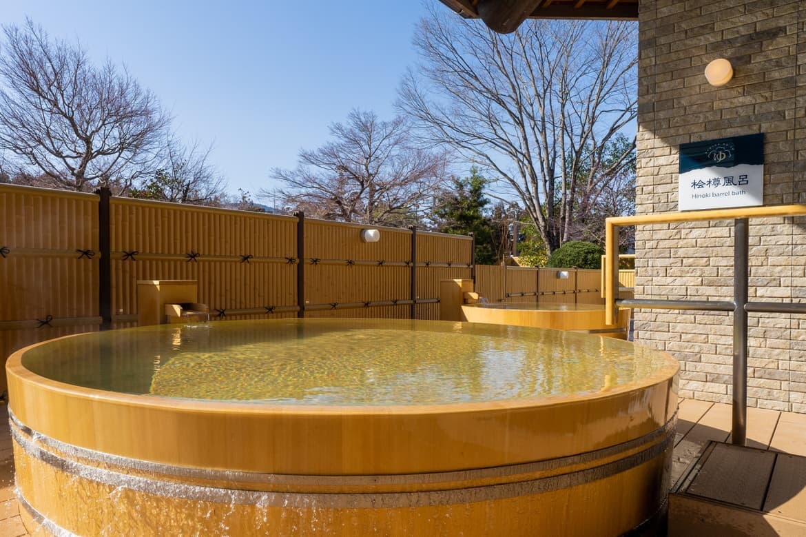 美人の湯しろとり かみほの湯　陶器風呂