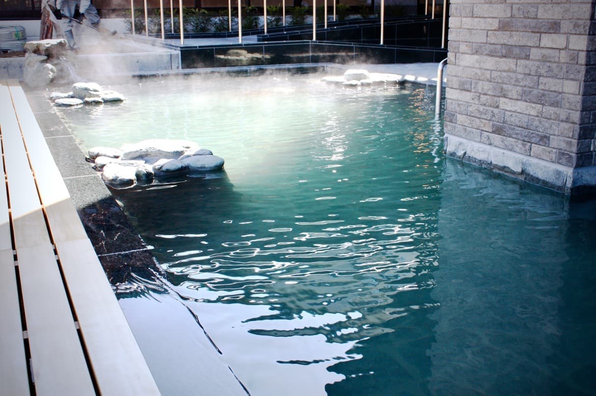 美人の湯しろとり かみほの湯　露天風呂